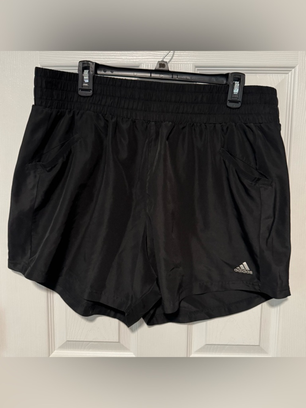 adidas Black Golf Shorts with Elastic Waistband size xl